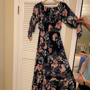 Vince Camuto Women’s off the shoulder Dress